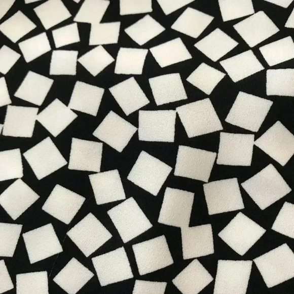 VINCE CAMUTO Printed Tank - Picture 4 of 5